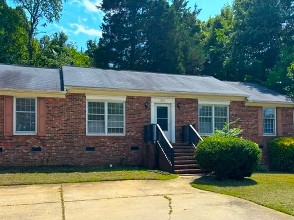 6717 W Friendly Ave, Greensboro, NC 27410