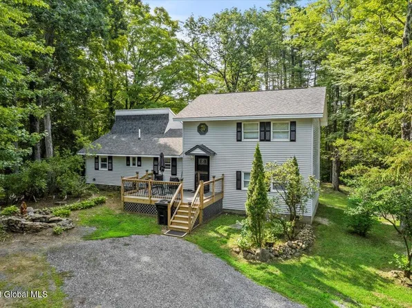 374 Middle Road, Lake George, NY 12845