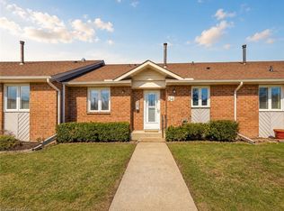 122 Bunting Rd #54, Saint Catharines, ON L2P 3X7