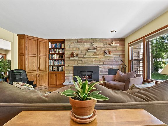5th image of 3602 Hovde Rd