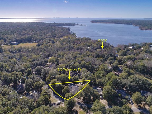 5th image of 810 Waterview Cove Dr