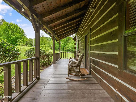 45th image of 610 Towee Falls Rd