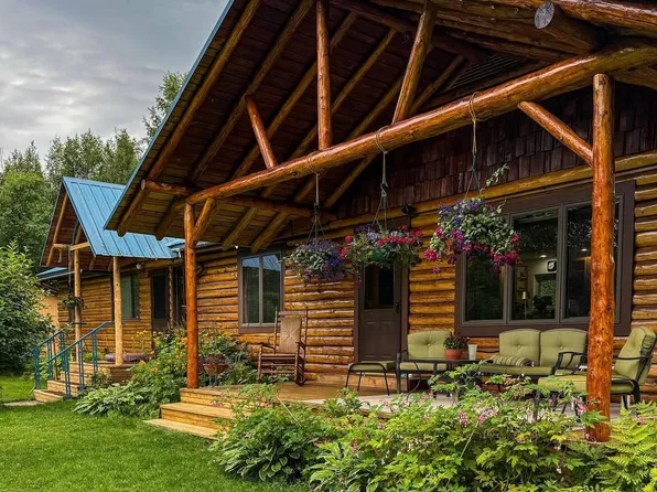 20534 Crabtree St, Chugiak, AK 99567