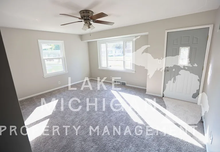 1141 Blanchard St SW — Photo 8