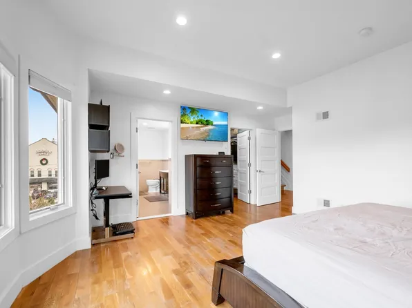 807 Edgewood Lane image 18 of 37