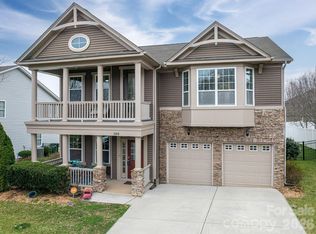 300 Tall Wheat Ln, Mount Holly, NC 28120