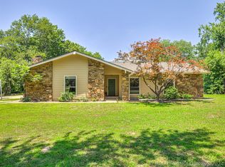 128 Spunky Creek Dr, Catoosa, OK 74015