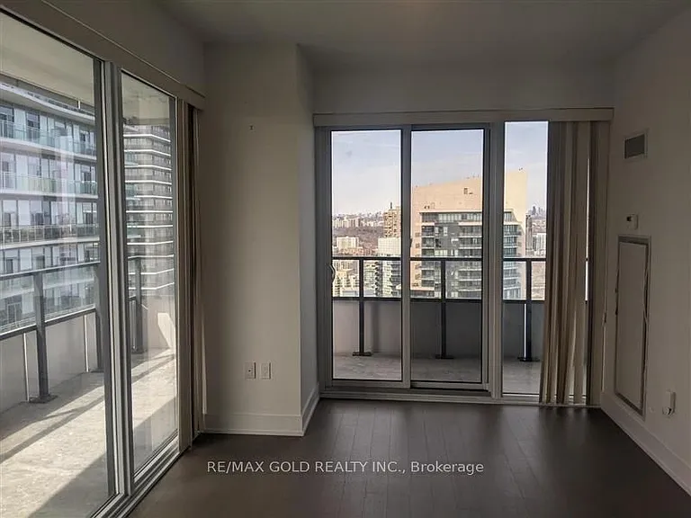 20 Shore Breeze Dr #3803 — Photo 7