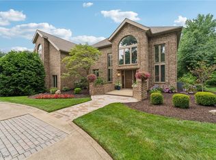 804 Robinson Spur, Akron, OH 44333