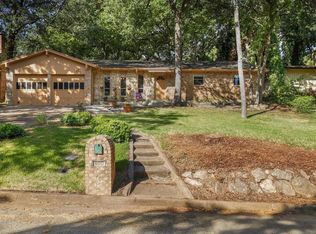 800 Red Oak Ln, Arlington, TX 76012