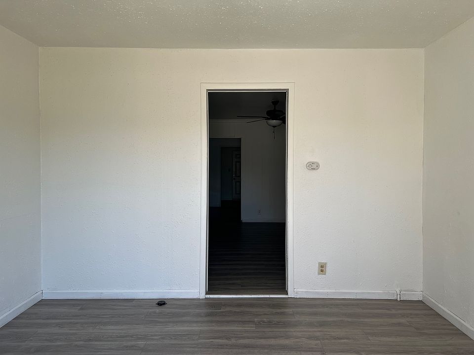 1017 Hall Ave. 1017 Hall Ave Corcoran, CA Zillow Apartments for