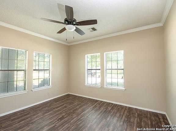 5th image of 704 Exchange Ave