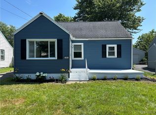 5305 Lake Ave, Orchard Park, NY 14127
