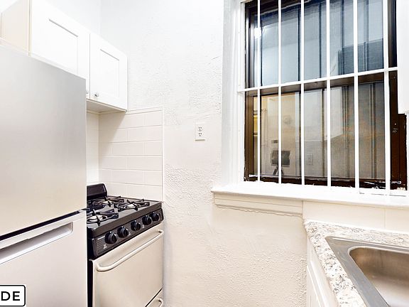 3rd image of 1075 1st Ave #2G