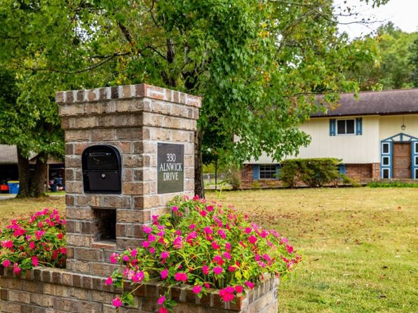 330 Alnwick Dr