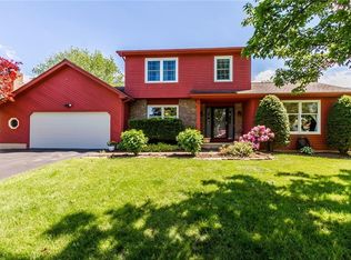 9 Southwind Way, Rochester, NY 14624