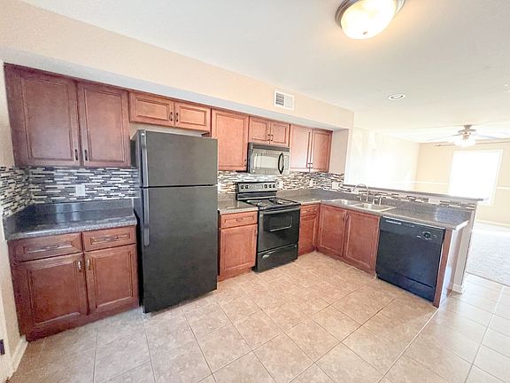 5th image of 2288 McCormick Ln APT D