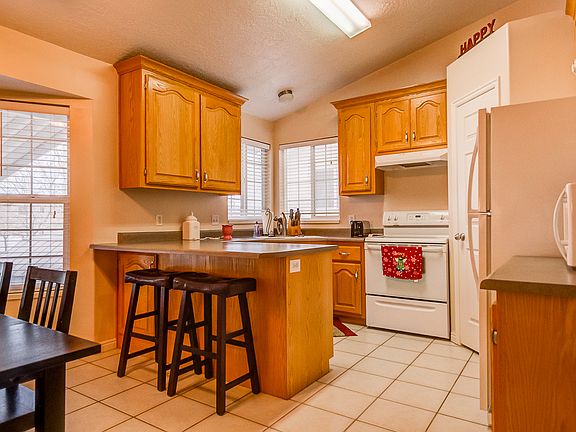 5th image of 10559 S Poplar Grove Dr