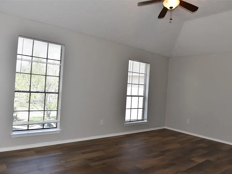 12303 Glenmeadow Dr — Photo 13