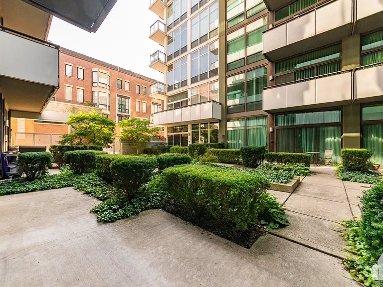 650 W Wayman St #106C — Photo 11