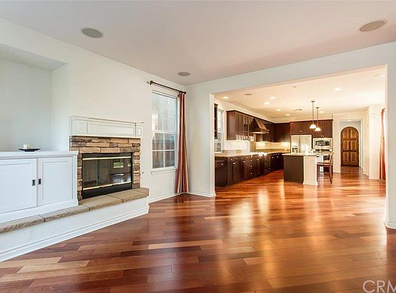 5th image of 2710 Ascot Ave