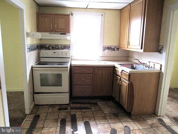 5th image of 172 Boston Rd