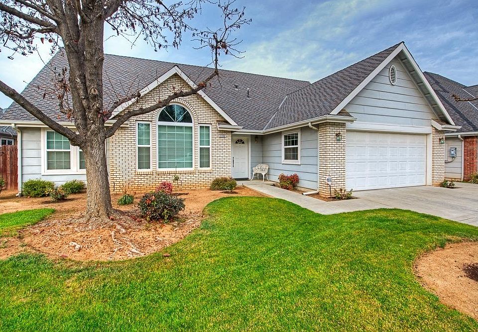 1st image of 2308 E Chennault Ave