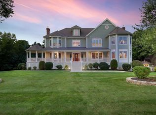 20 Glenore Cir, North Andover, MA 01845