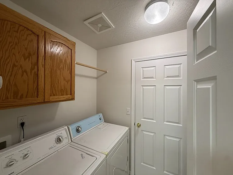 2158 S Dorothy Ave — Photo 7