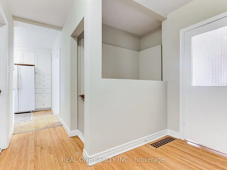 349 Horsham Ave — Photo 6