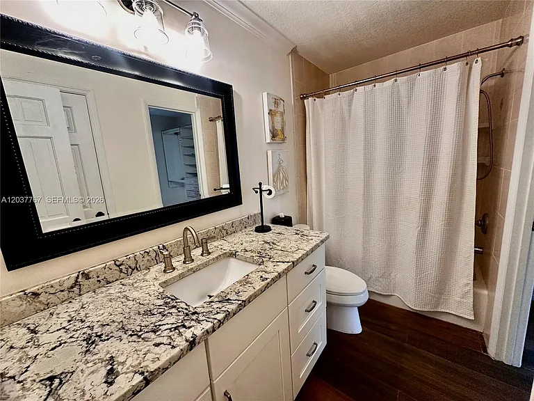 1815 Robalo Dr #201C — Photo 10