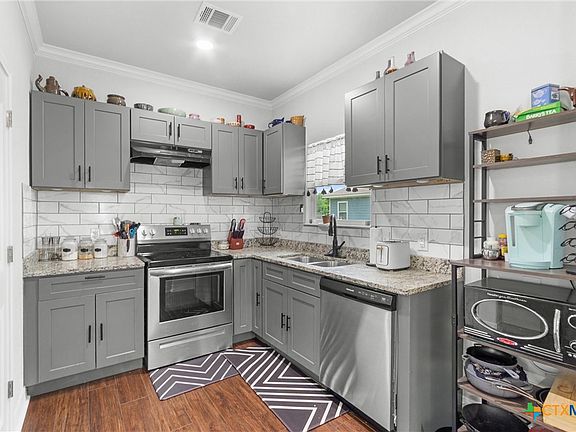 4th image of 104 Avenue B