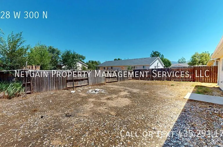 4128 W 300 N — Photo 21