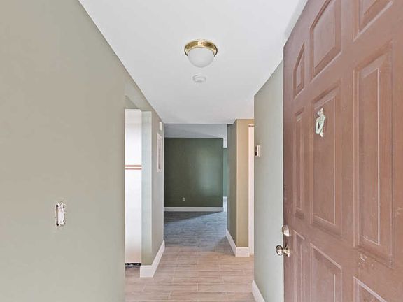 2nd image of 145 Lake Nancy Ln APT 132