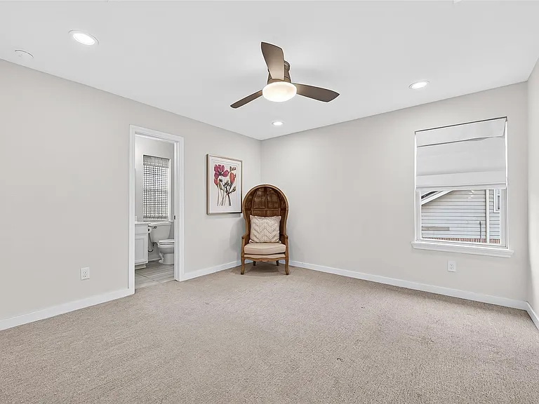 26102 Lazywaters Dr — Photo 32