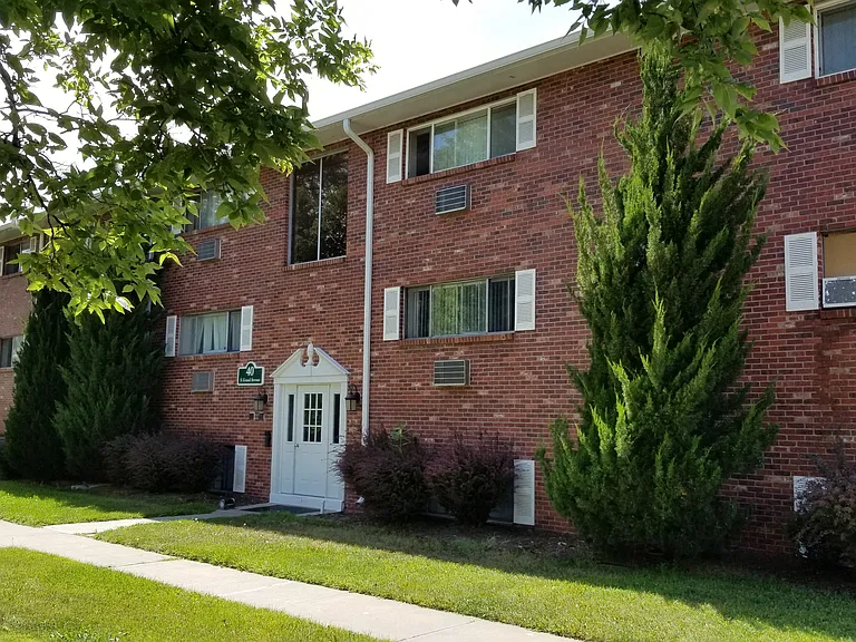 Apartments for Rent — Photo 15