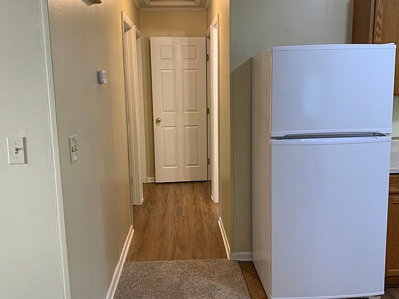 4th image of 1354 Howe Rd #1/2