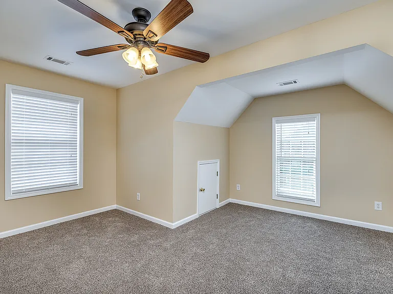2318 Shady Maple Trl — Photo 13