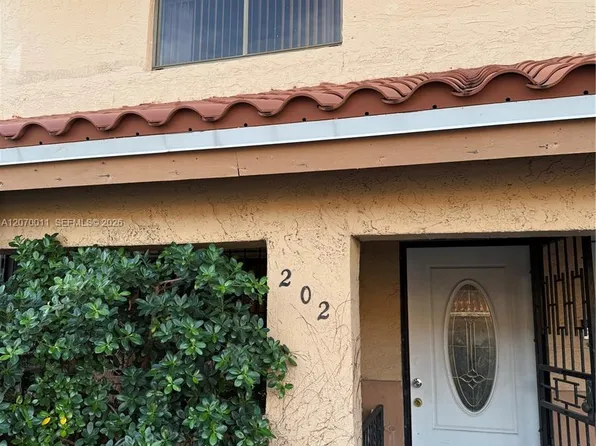 7772 W 29th Way APT 202, Hialeah, FL 33018
