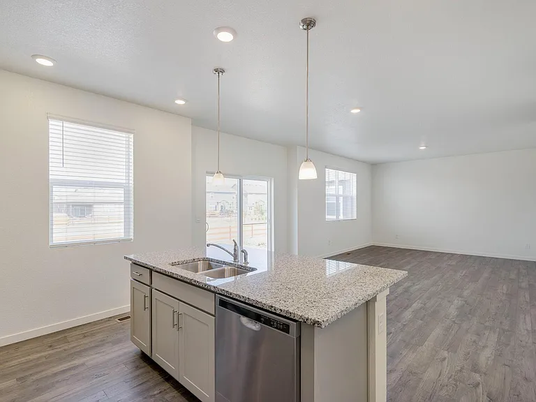 4992 Abigar St — Photo 8