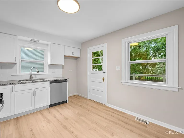 23776 N Overhill Dr — Photo 5