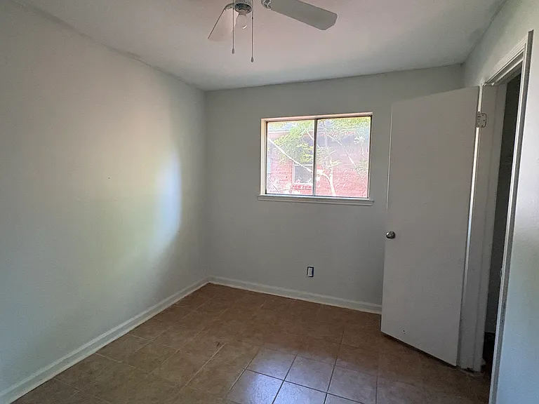 4907 Redfish Reef Dr — Photo 10