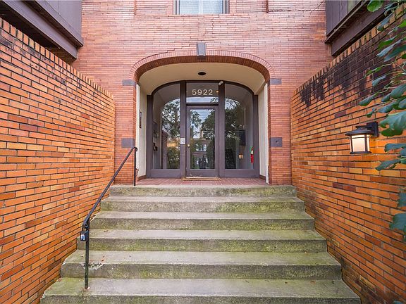 3rd image of 5922 Howe St APT 204