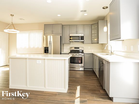 3rd image of 6415 Hamilton Grove Ave