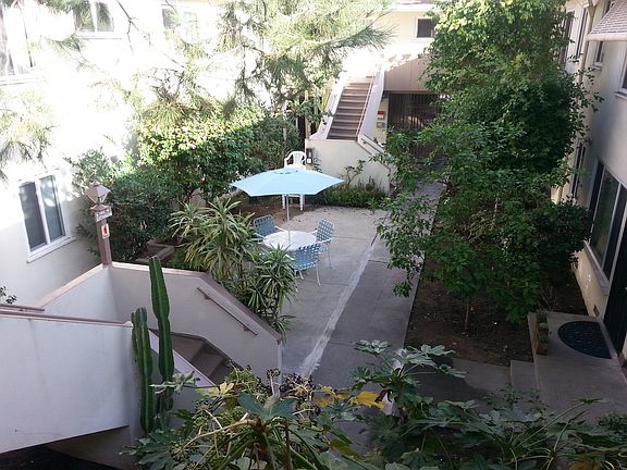 2nd image of 11124 Camarillo St APT 2