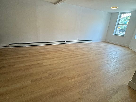 2nd image of 507 Van Sicklen St #1