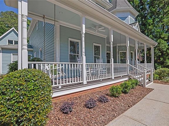 5th image of 360 Coach House Ln