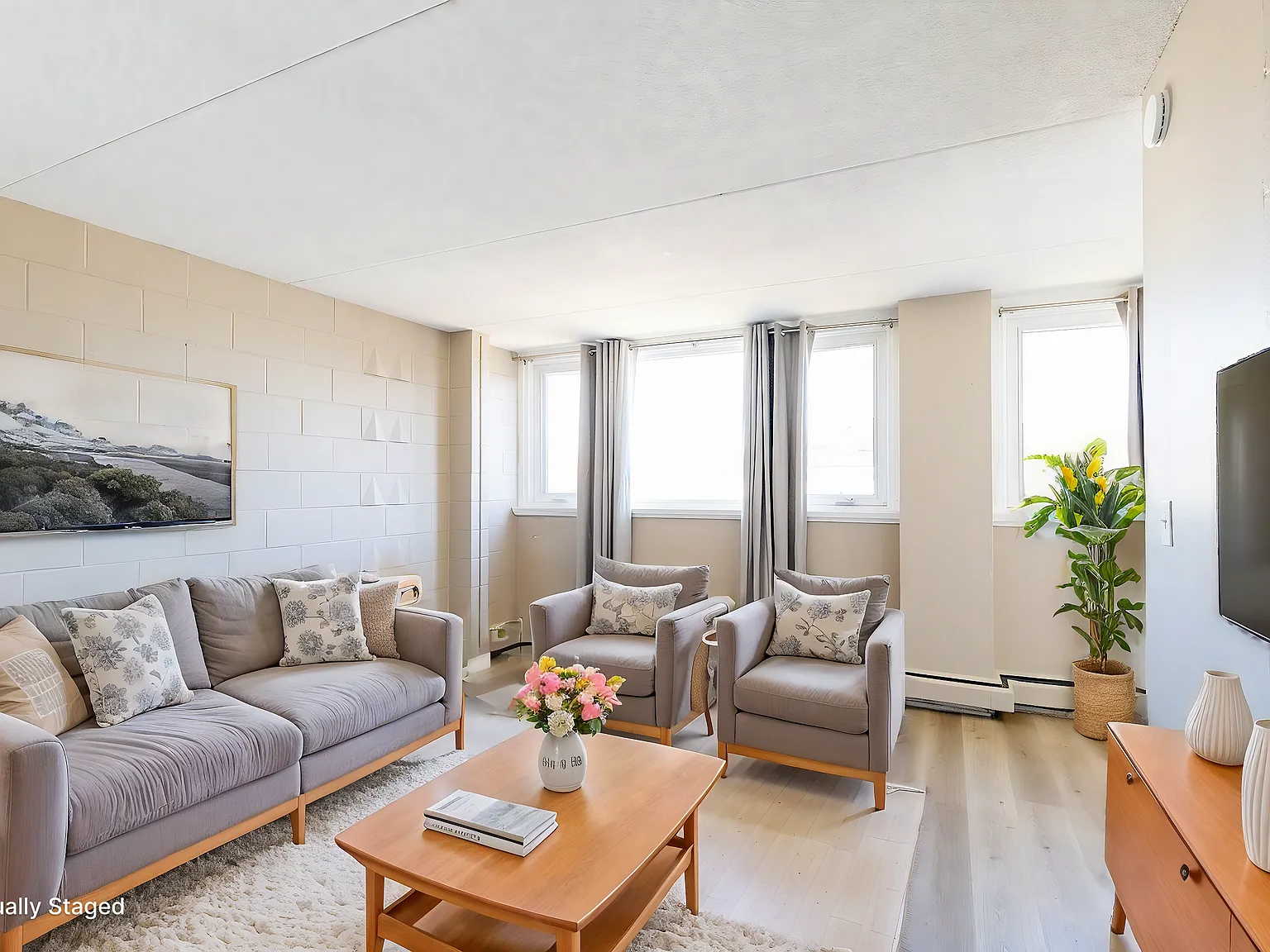 Penticton Brunswick Apartments — Photo 2