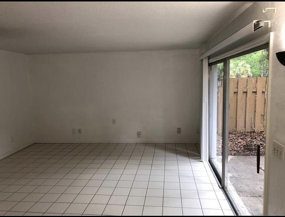 1st image of 146 Sweetgum Ln