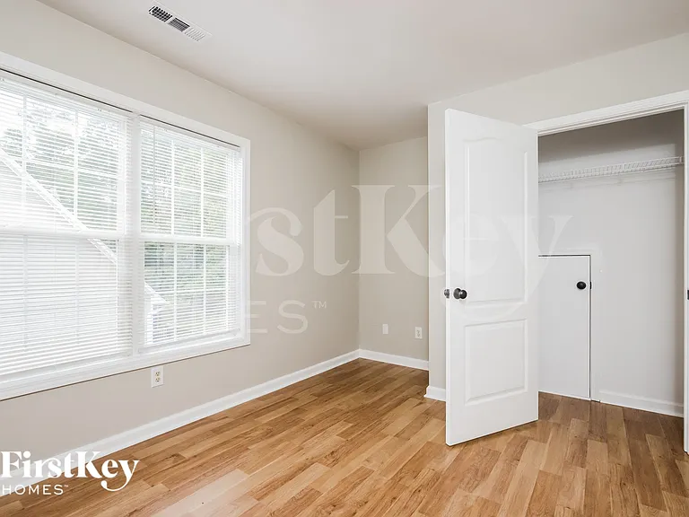 2285 Glen Cove Way — Photo 12